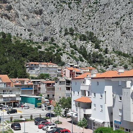 Apartment Max Omis Exterior photo